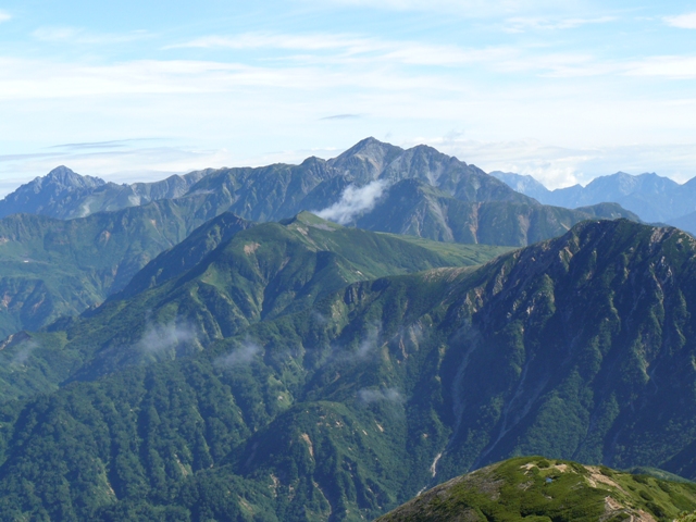 北ｱﾙﾌﾟｽ 優美な山容の名山へ立山 薬師岳縦走 りんゆうブログ